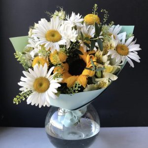 Букет из подсолнухов и ромашек — Букеты цветов