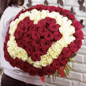 Сердце из 101 красной розы — Доставка 101 роза недорого