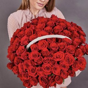 Корзина из 101 красной розы — Розы