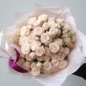 Букет эксклюзивных пионовидных роз