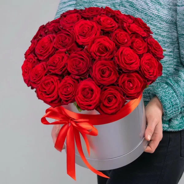 29 красных роз в коробке — 29 красных роз
