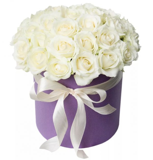 35 белых роз в коробке — Композиции