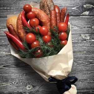 Букет из колбасы и помидоров — Акции