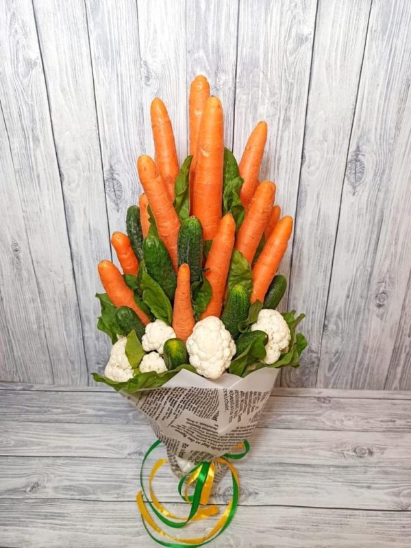Букет из моркови
