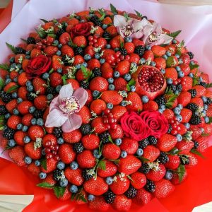 Букет «Космос» из ягод и орхидей — Акции