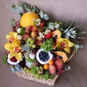 Композиция с фруктами «С дыней» — Съедобные букеты