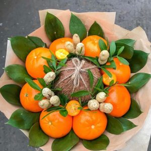 Букет из фруктов «Мандарины и кокос» — Букеты из мандаринов