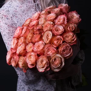 Букет из 35 роз Кахала (60 см.) — 35 роз Кения
