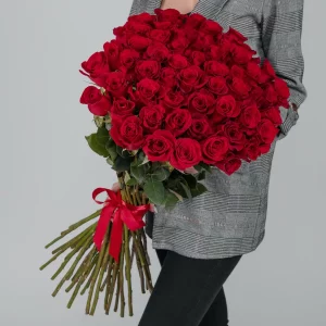 35 красных роз (70 см.) — Розы