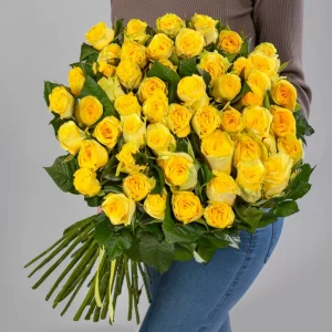Букет 35 желтых роз (70 см.) — Розы