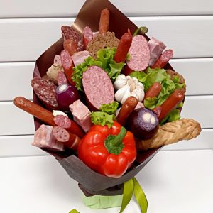 Съедобный букет «Фарш» — Букеты из колбасы и мяса