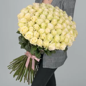 Букет из 75 белых роз 70 см — Розы