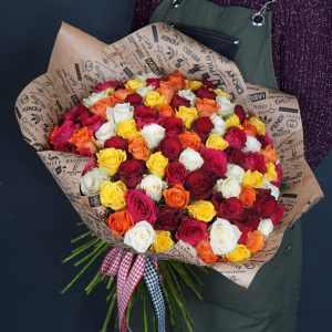 Букет из 101 яркой розы 50 см — 101 роза Микс