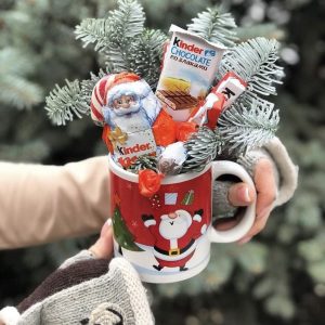 Букет в кружке «Дед мороз» — Съедобные букеты