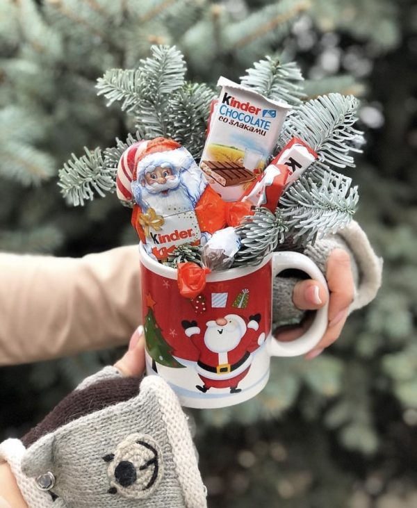 Букет в кружке «Дед мороз» — Съедобные букеты