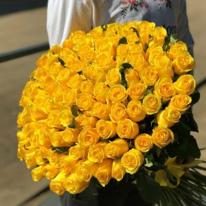 Букет из 101 желтой розы 60 см — 101 роза Кения