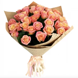 Букет из 15 коралловых роз 40 см — Розы