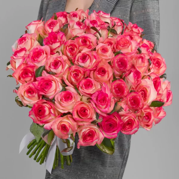 Букет из 51 розово-белой розы 40 см