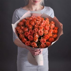Букет из 51 оранжевой розы 50 см — Розы