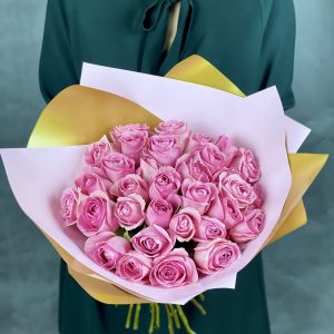 Букет из 25 сиреневых роз 60 см — Розы
