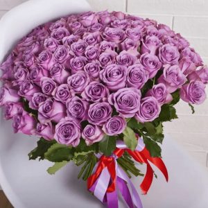 Букет из 101 сиреневой розы 60 см — Розы