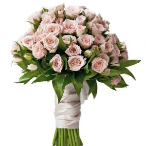 Букет невесты из персиковых роз — Букет невесты из кустовых роз