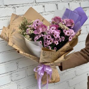 Весенний букет «Хризантемы и гортензии» — Букеты цветов