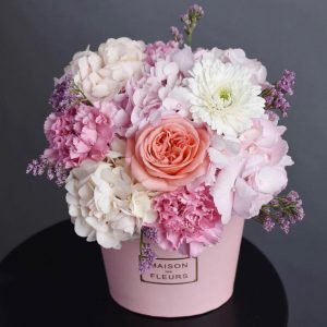 Авторский букет «Розы в клубнике» — Букеты цветов