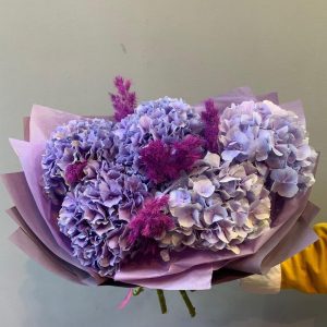 Букет из 5 фиолетовых гортензий — Букеты цветов