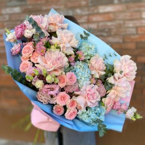 Большой нежный букет с французскими розами — Букеты цветов