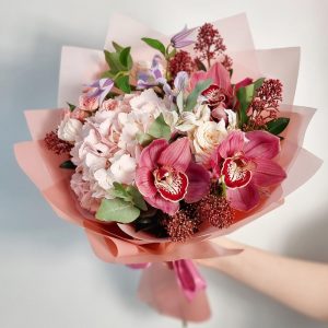 Букет с гортензией и орхидеями «Нимфа» — Букеты цветов