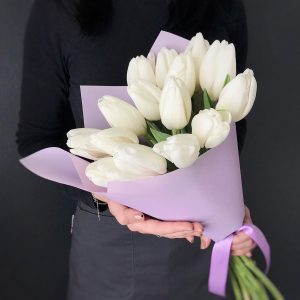 Букет из 15 белых тюльпанов — Белые тюльпаны недорого