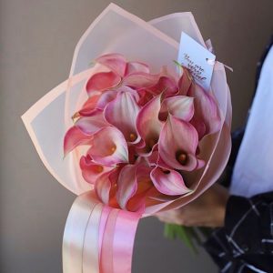 Букет из 11 розовых калл — Букеты на свидание