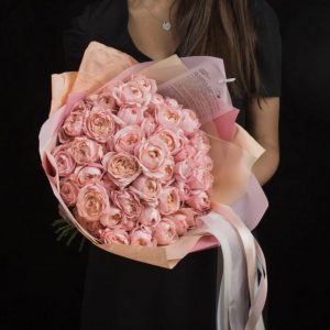 Букет из пионовидных роз Juliet — Розы