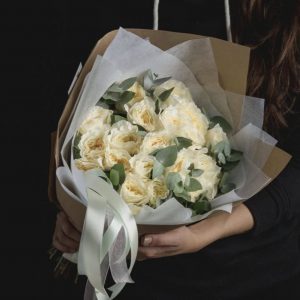 Букет из пионовидных роз David Austin Patience — Доставка роз