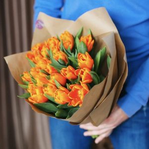 Букет из 15 оранжевых тюльпанов — Тюльпаны