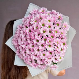 15 розовых кустовых хризантем — Букеты цветов