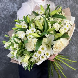 Букет с лилией Гранд Верона — Букеты цветов