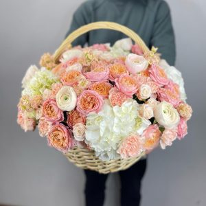 Корзина с цветами «Бланка» — Букеты цветов