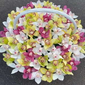 Большая корзина с орхидеями — Букеты цветов