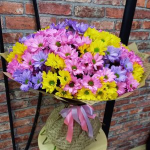 Букет из 25 ярких хризантем — Букеты цветов