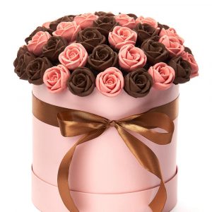 Съедобный шоколадный букет из 51 шоколадной розы —