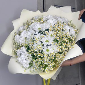 Букет из ромашек и хризантем — Букеты цветов