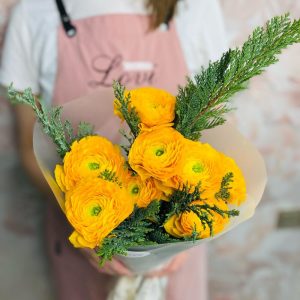 Букет из желтых ранункулюсов — Букеты цветов