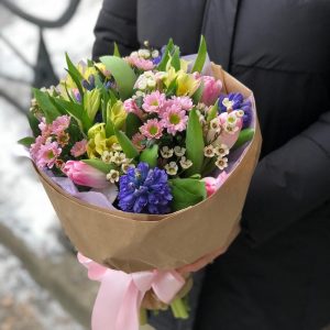 Букет с тюльпанами и гиацинтами — Букеты цветов