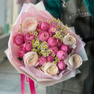 Букет с цветами «Романс» — Букет ранункулюсов недорого