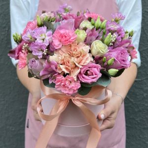 Цветы в коробке «Буррата» — Букеты цветов