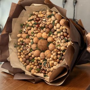 Букет из орехов «Ореховый бум» — Съедобные букеты