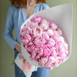 Букет из 29 нежно-розовых пионов — Пионы