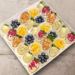 Фрукты и ягоды в шоколаде — Набор «Королевство» — Съедобные букеты